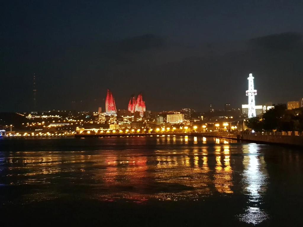 Bakü eSIM - Bakü, Azerbaycan için ön ödemeli seyahat interneti satın alın
