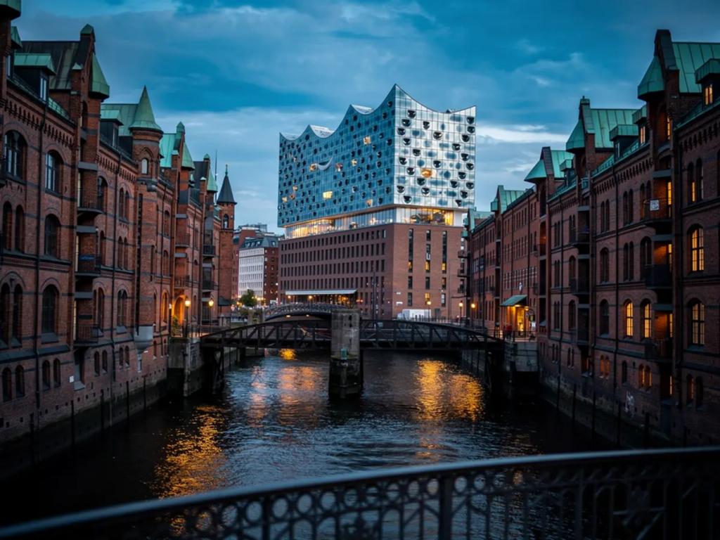 Hamburg eSIM - Hamburg, Almanya için ön ödemeli seyahat interneti satın alın
