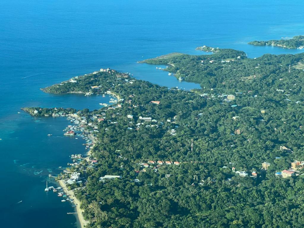 Roatan eSIM - Roatan, Honduras için ön ödemeli seyahat interneti satın alın