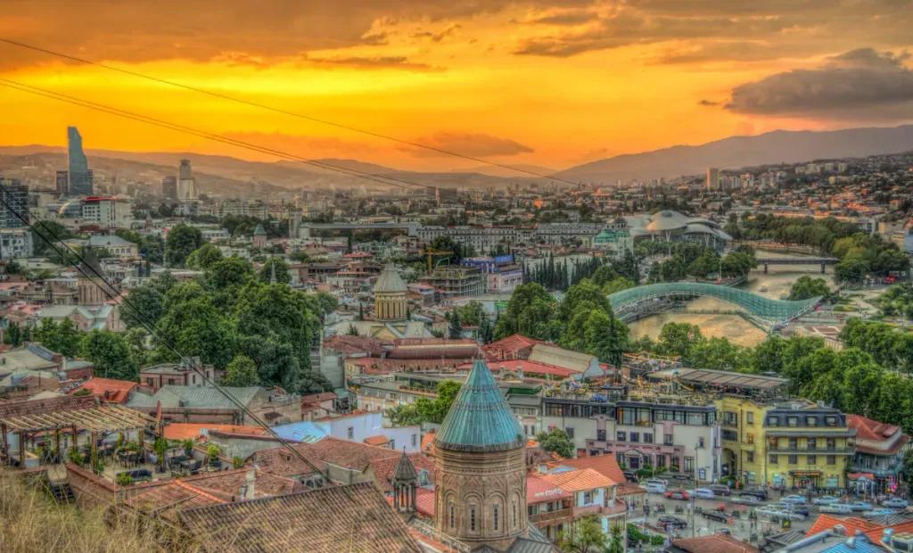Tiflis eSIM - Tiflis, Gürcistan için ön ödemeli seyahat interneti satın alın