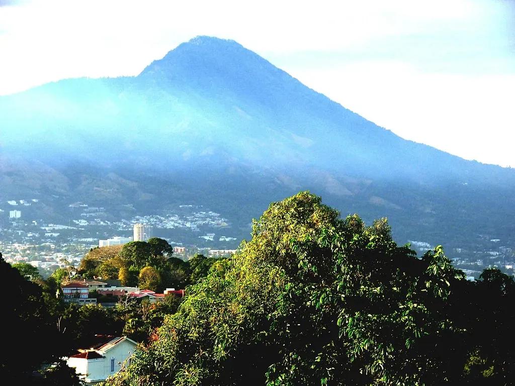 El Salvador seyahati - Mobil internet için El Salvador eSIM satın alın