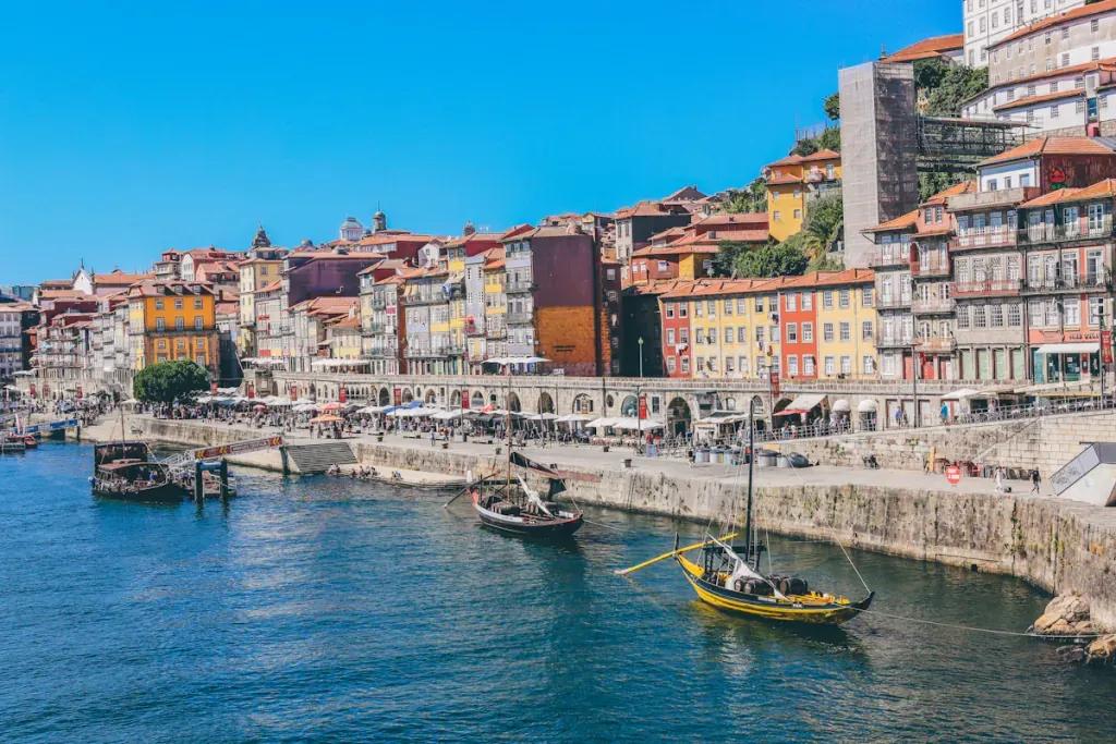 Douro Vadisi eSIM - Douro Vadisi, Portekiz için ön ödemeli seyahat interneti satın alın