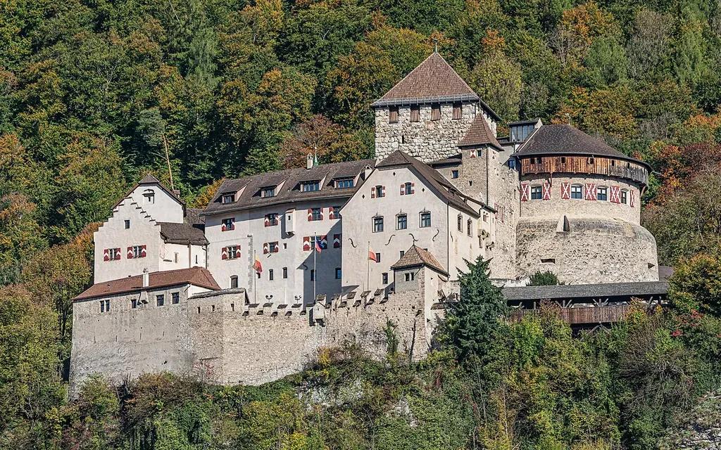 Liechtenstein seyahati - Mobil internet için Liechtenstein eSIM satın alın